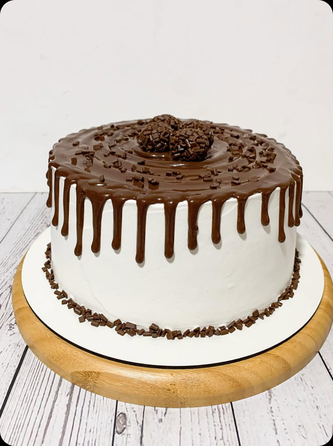 Bolo de Chocolate Clássico Crocante